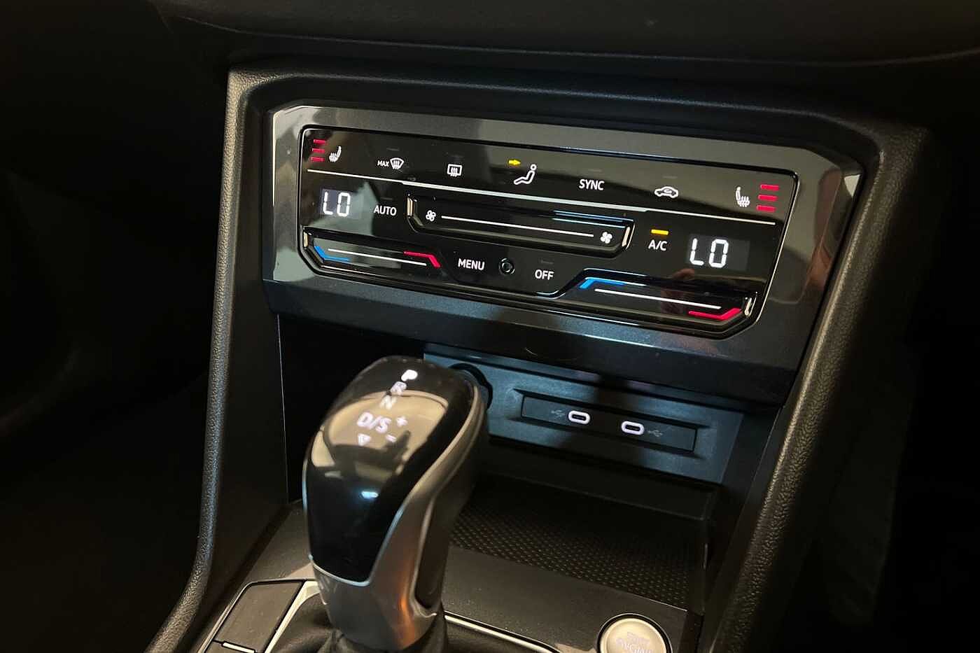 Volkswagen Tiguan PA Elegance EVO 1.5 TSI 150PS 7-speed DSG 5 door